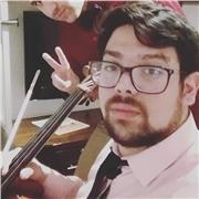 Profesor de violoncello dicta clases particulares a personas de toda edad y de todos los niveles